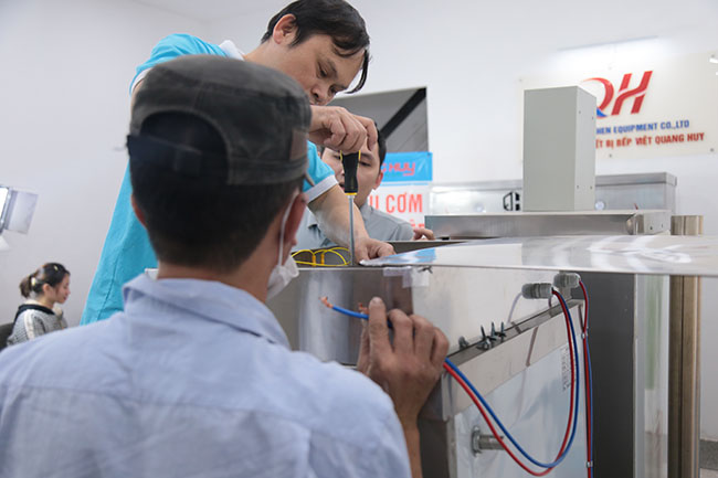 Sửa chữa tủ nấu cơm công nghiệp tại Quang Huy 
